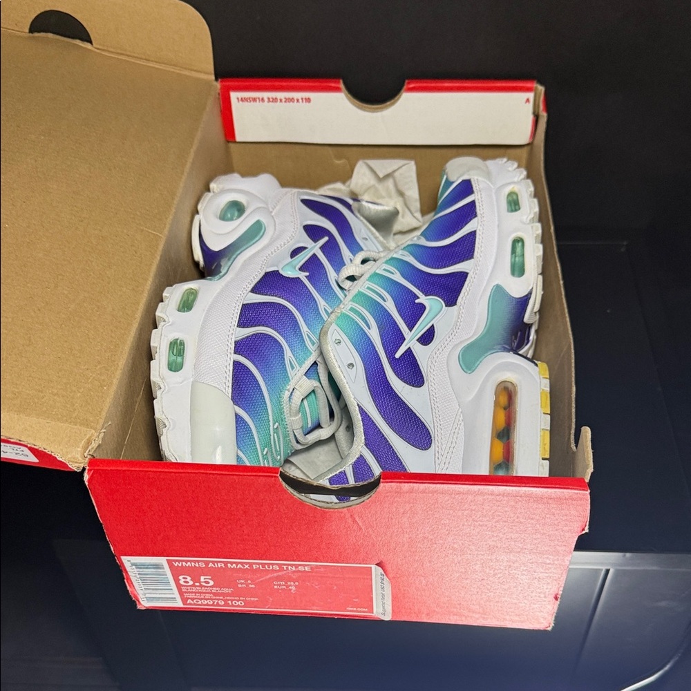 Nike Air Max Plus TN SE 'Bleached Aqua size 8.5 AQ9979-100